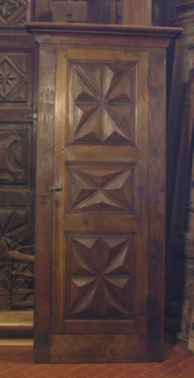 Facade, Placard Wall Panel Carved Diamond Point, Italy photo 2759.0