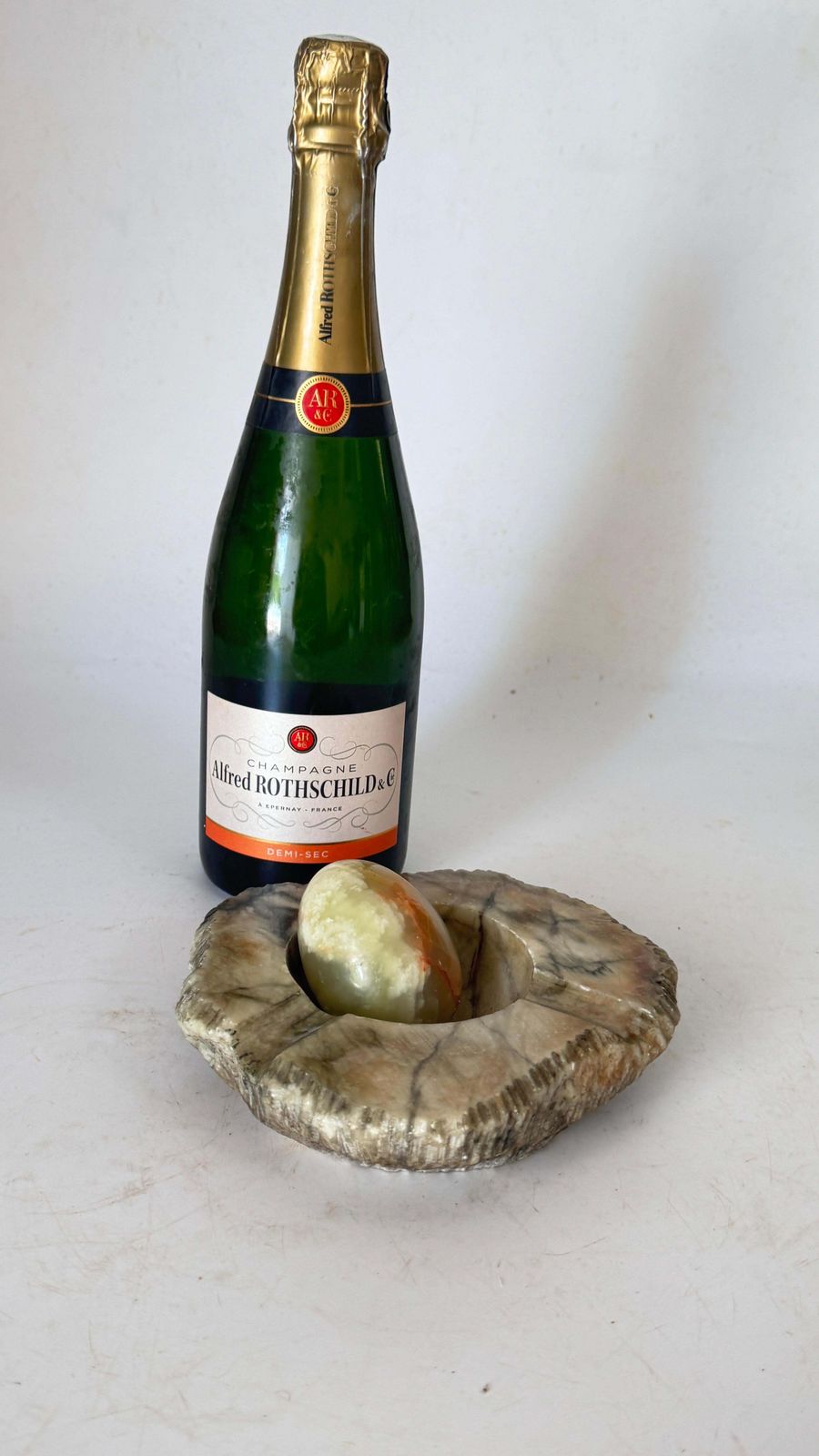 White Green Grey Marble Ashtray With Decorative Marble Egg – Italy, 1960s photo furniture