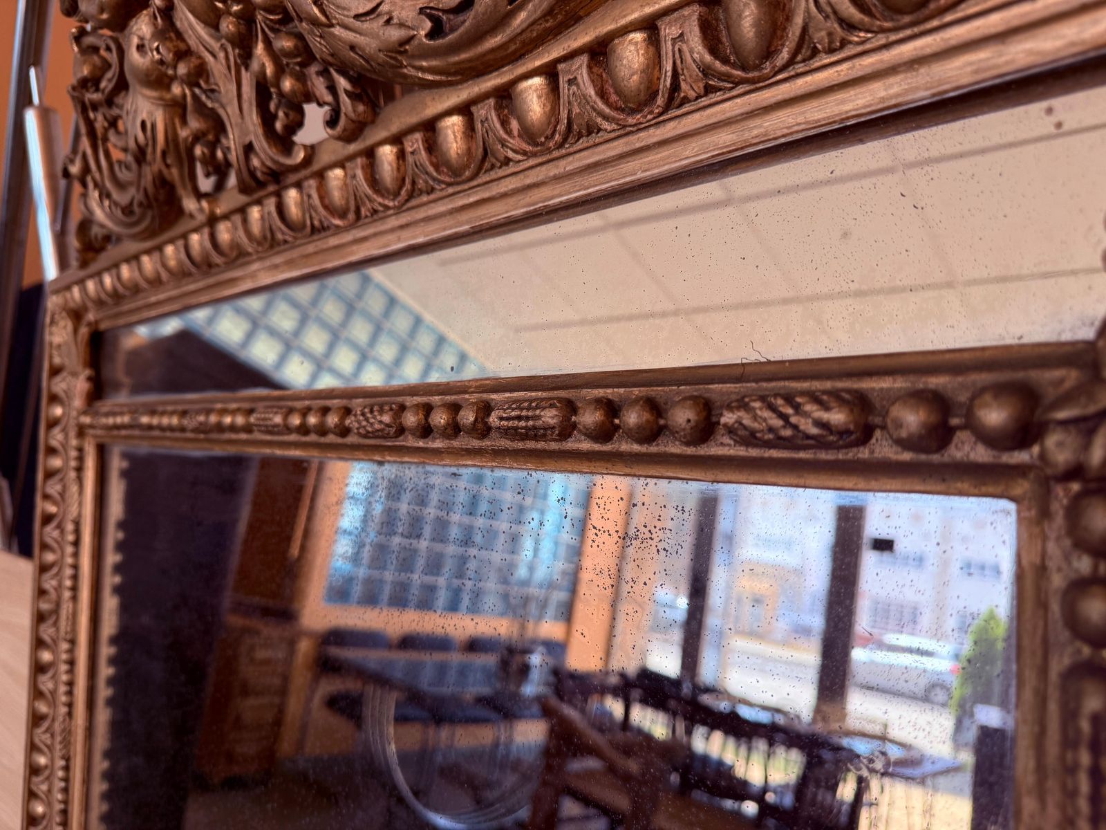 Grand miroir vertical doré à fronton chérubin, France, XIXe siècle photo vintage