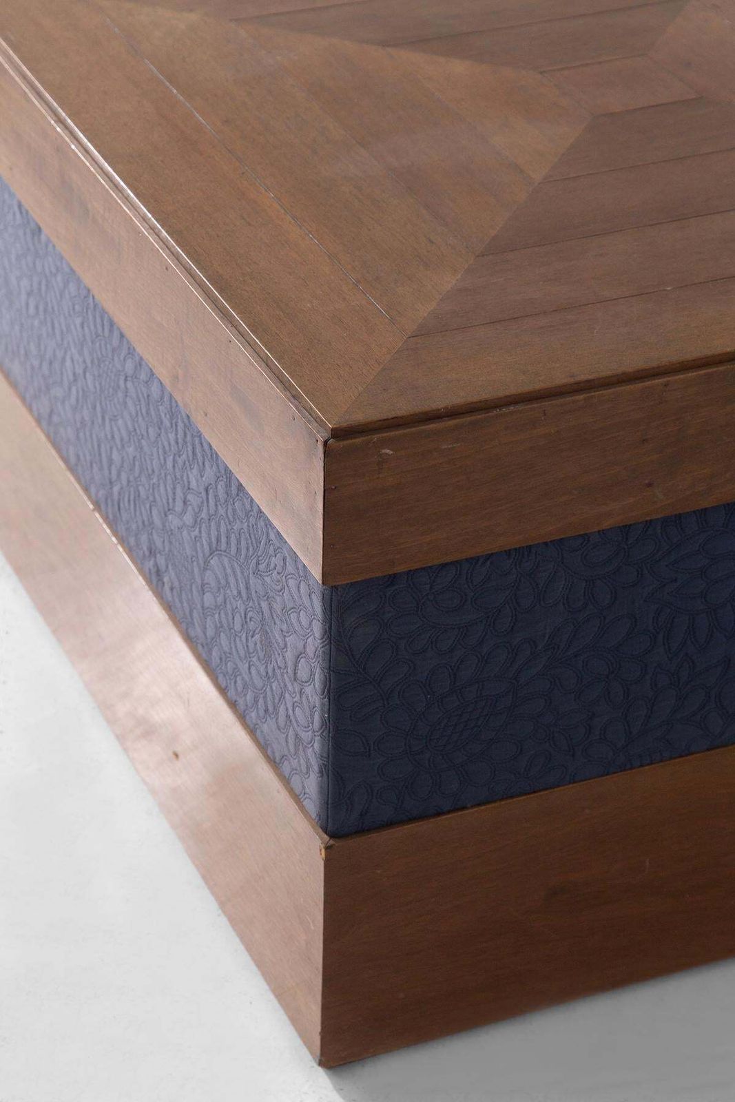 Large Living Room Center Table By Paolo Buffa In Blue Velvet photo vintage