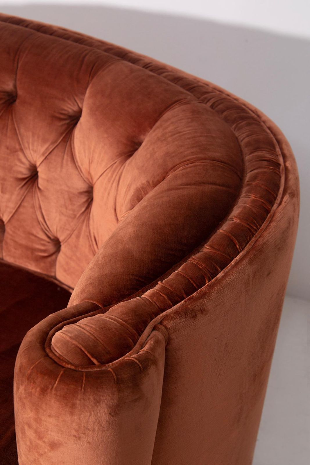 photo for sale Pair Of Italian Sofas In Orange Capitonné Velvet In Art Deco Style