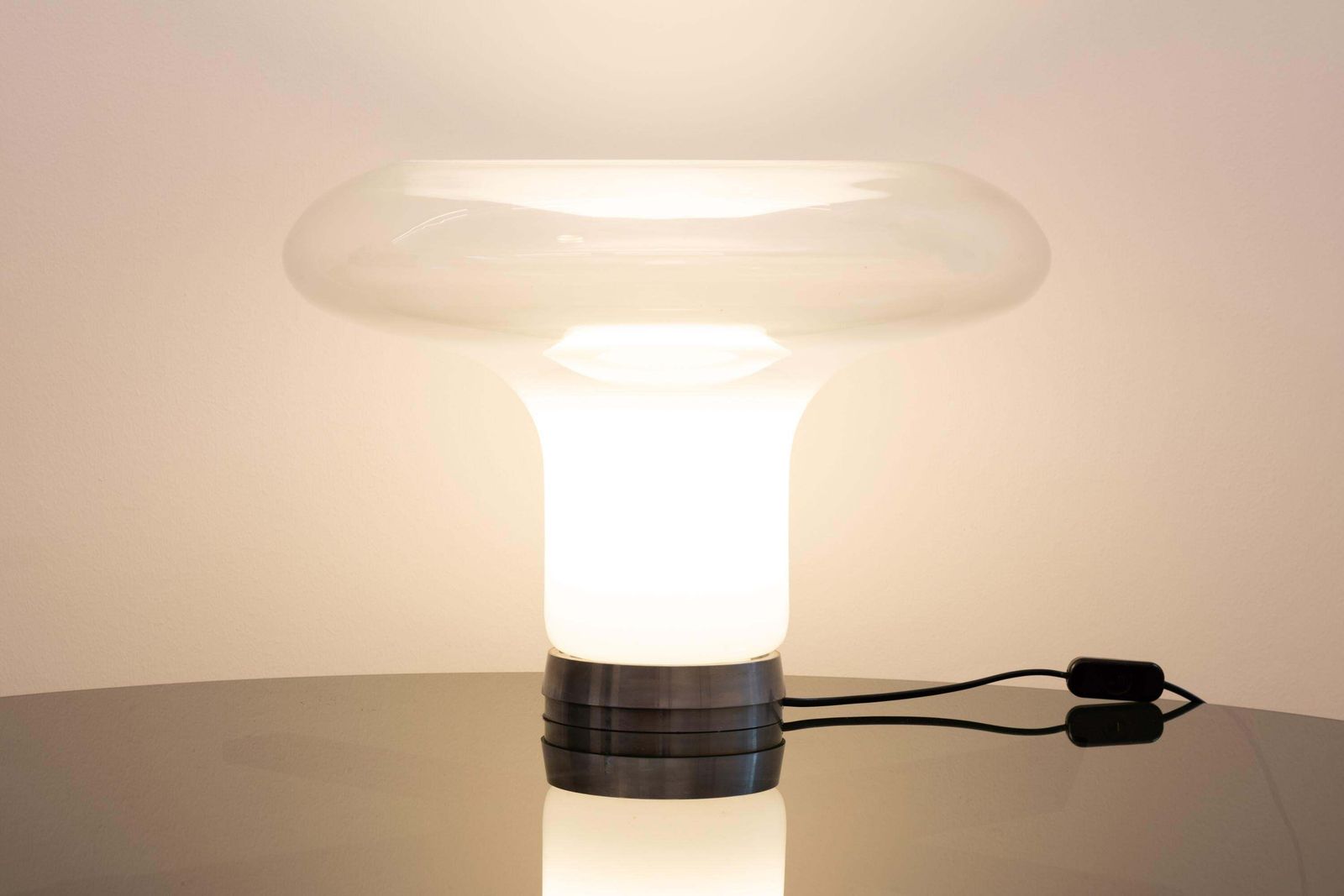Angelo Mangiarotti Lesbo Table Lamp In Metal And Blown Glass By Artemide photo furniture
