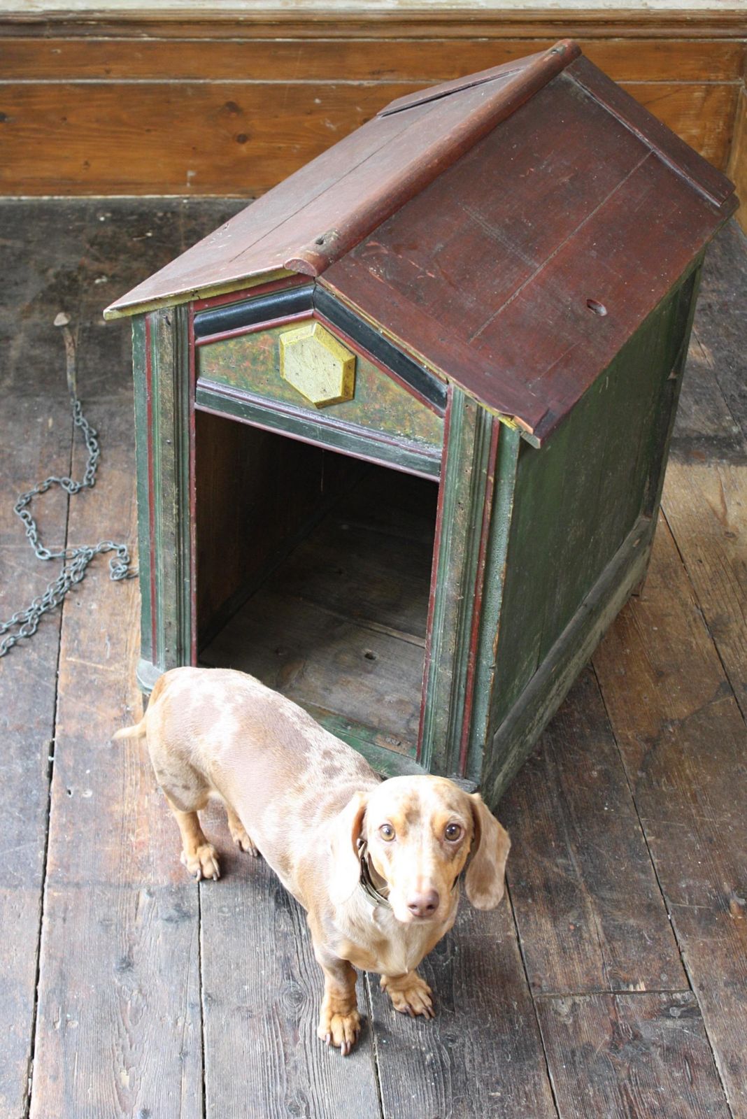 photo vinterior Late 19th Century Original Painted Green Faux Marble Dog Canine Kennel