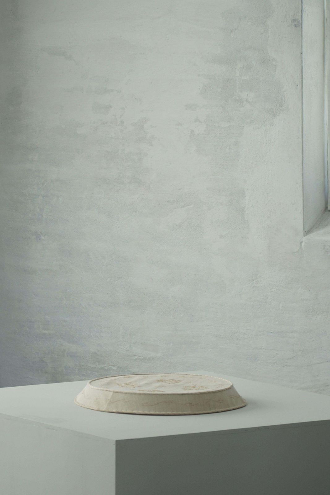 photo furniture Large Swedish Mid Century Ceiling / Wall Sconce In Linen And Lace, Sweden, 1950s