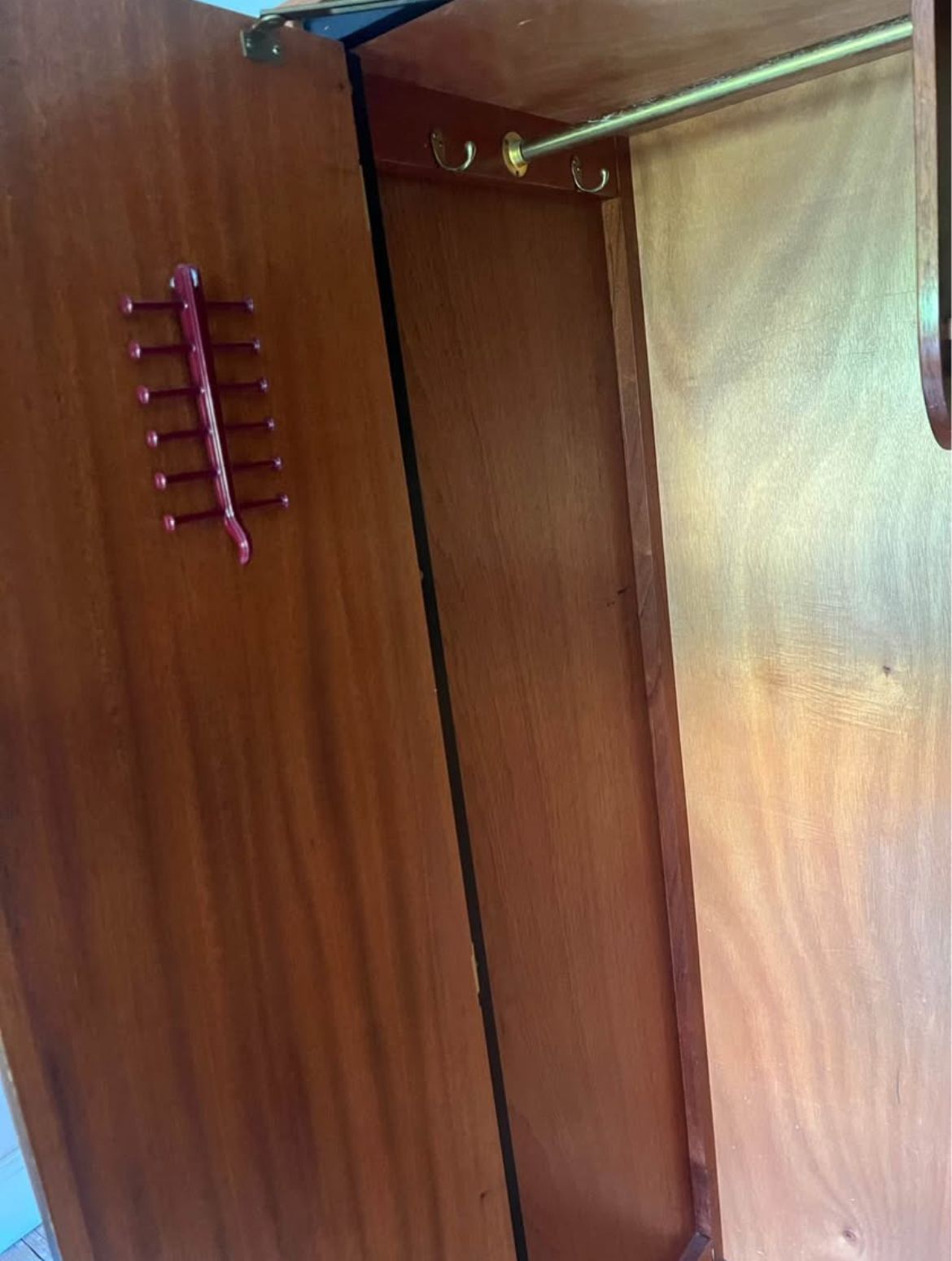 Loughborough Wardrobe photo vinterior