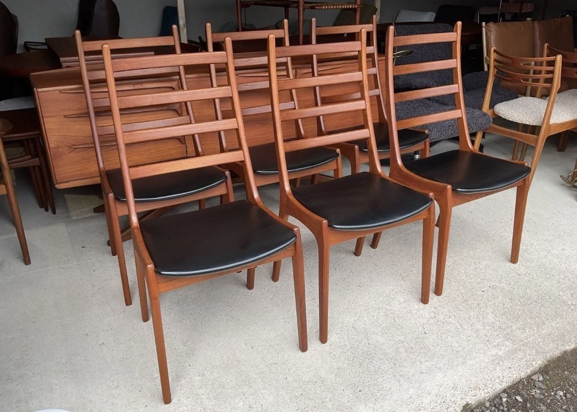 photo furniture Midcentury Danish Set Of 6 Teak Dining Chairs By Kai Kristiansen