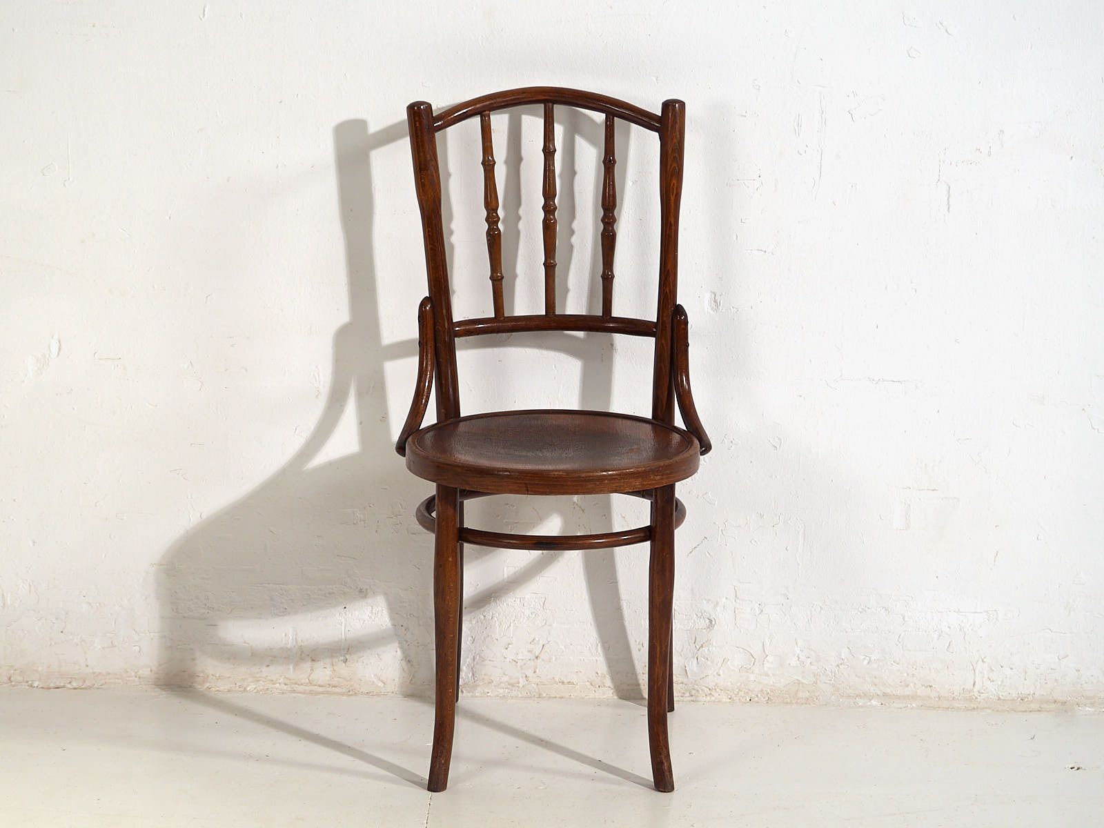 photo furniture Antique Parisian Cafe Style Chairs (C.1920). Set Of 6 Pieces #3