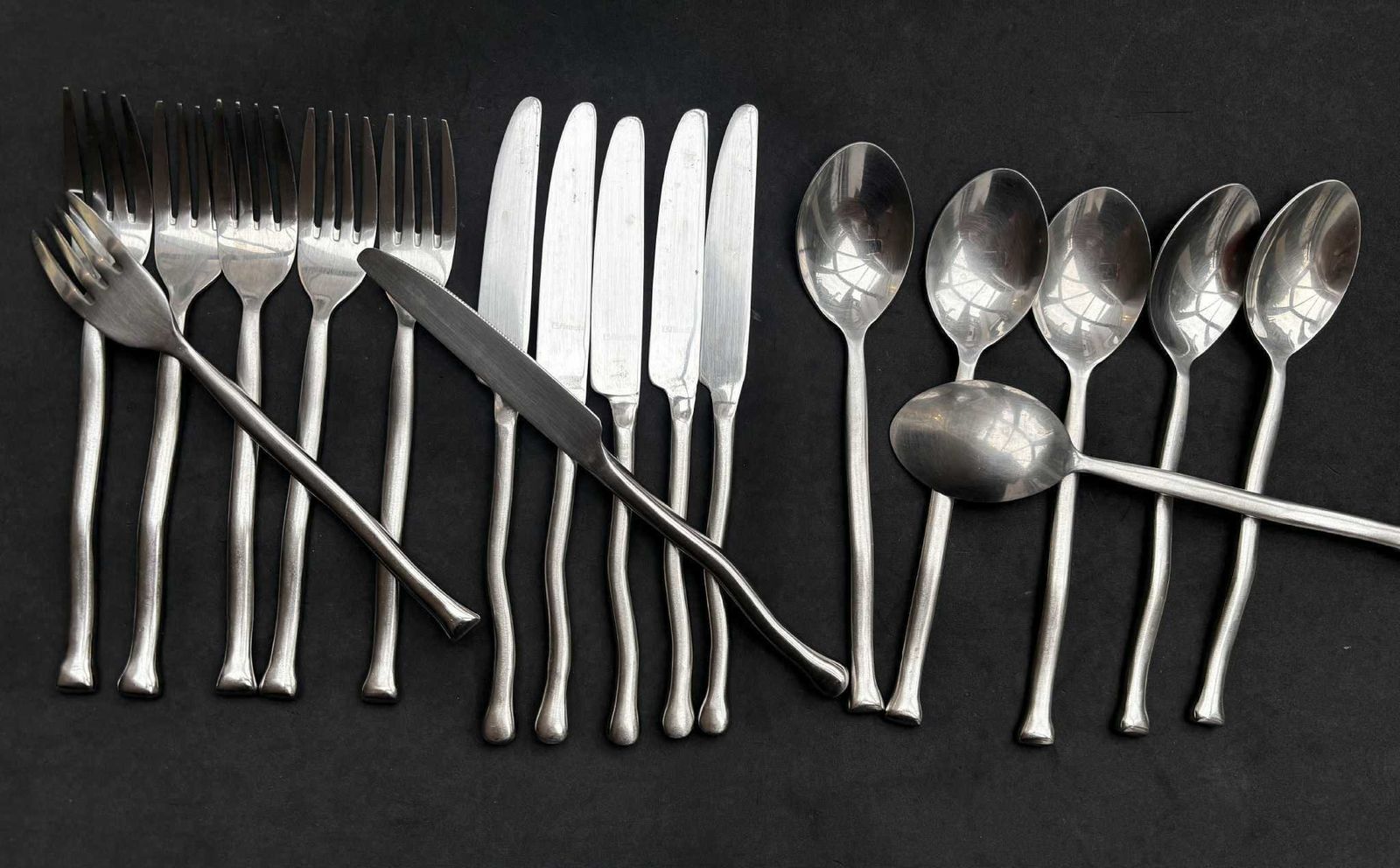 Set Of 18 Flatware Twist Cutlery Swirl French Twisted Brutalist Western Decor Rustic Viking Medieval Style For 6 Couple Gift Wedding photo furniture