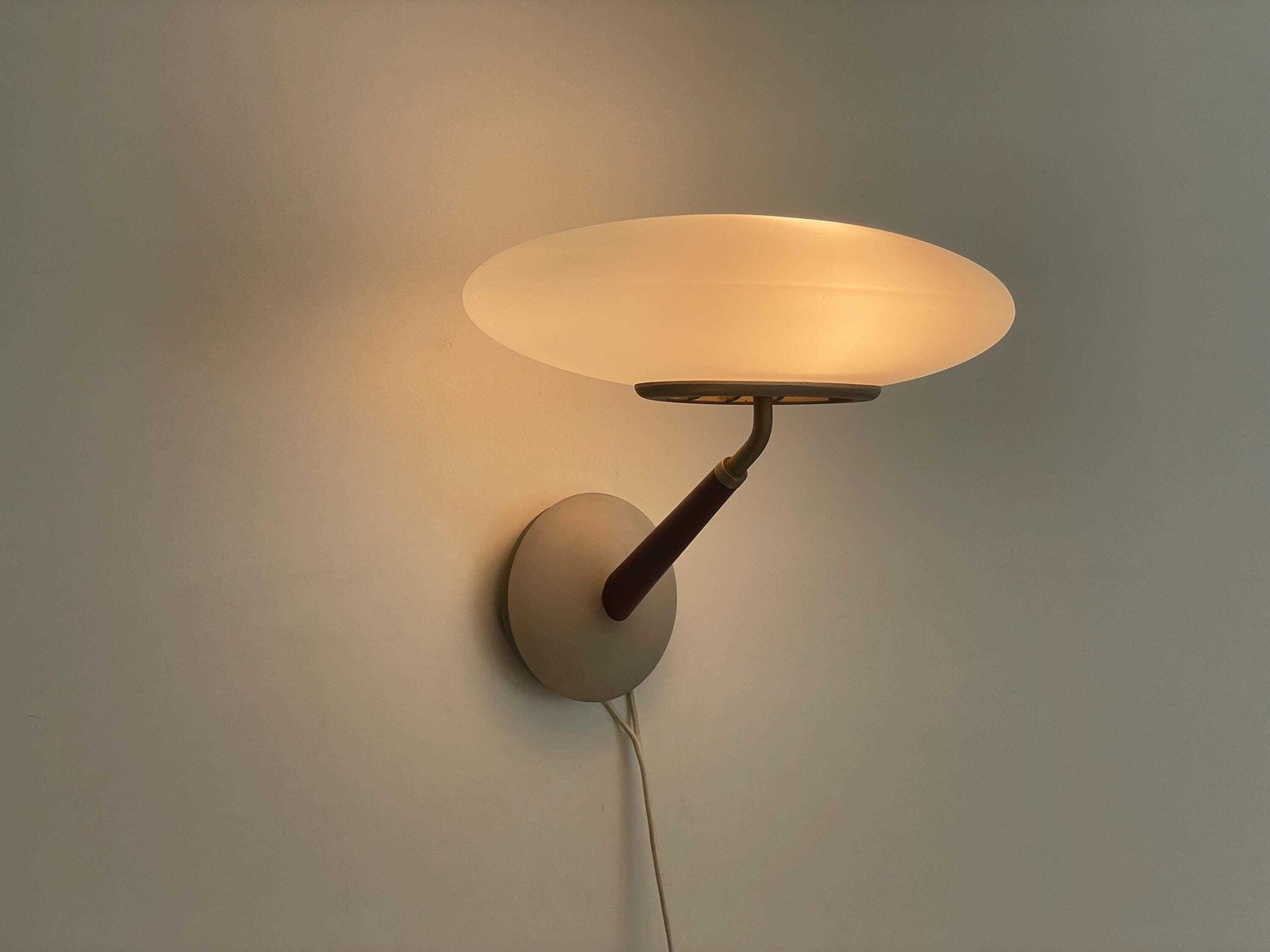 photo furniture Model Pao' Glass And Metal And Solid Wood Set Of 3 Wall Sconces By Arteluce, 1960s, Italy