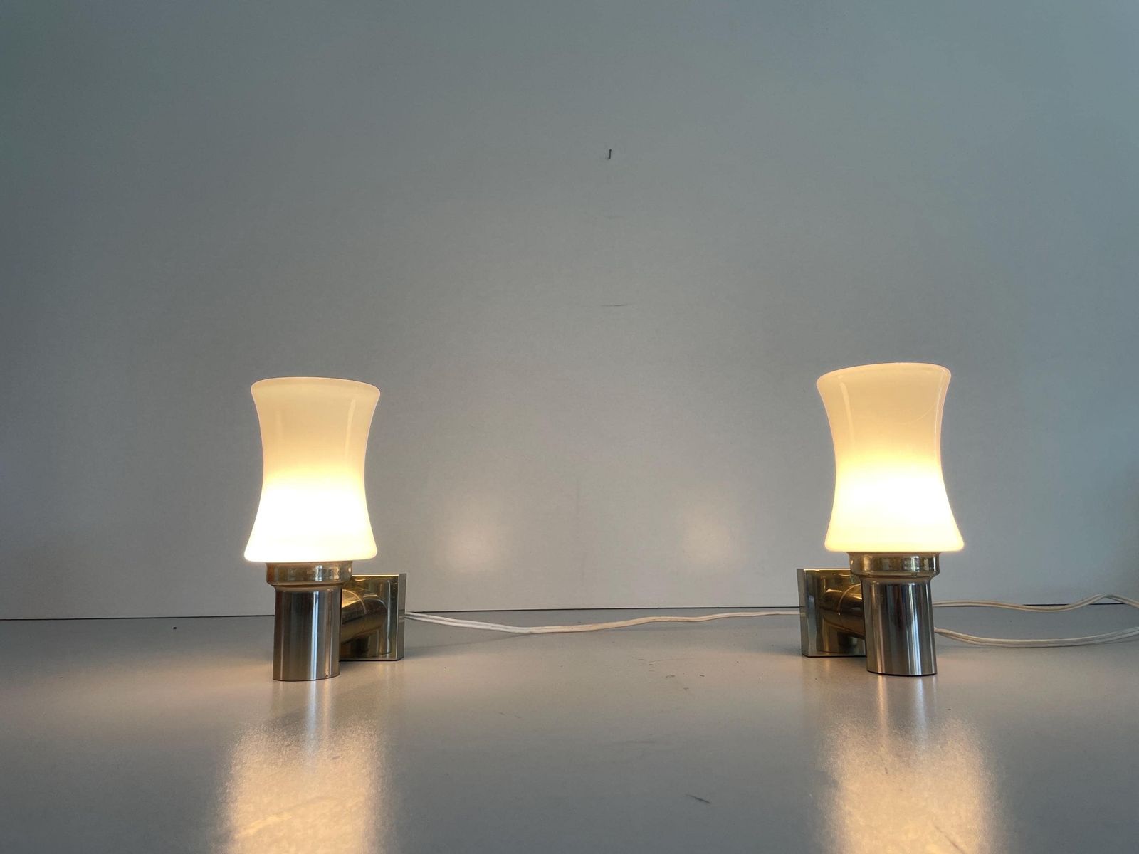 Space Age Glass And Metal Pair Of Sconces By N Leuchten, 1970s, Germany photo vinterior