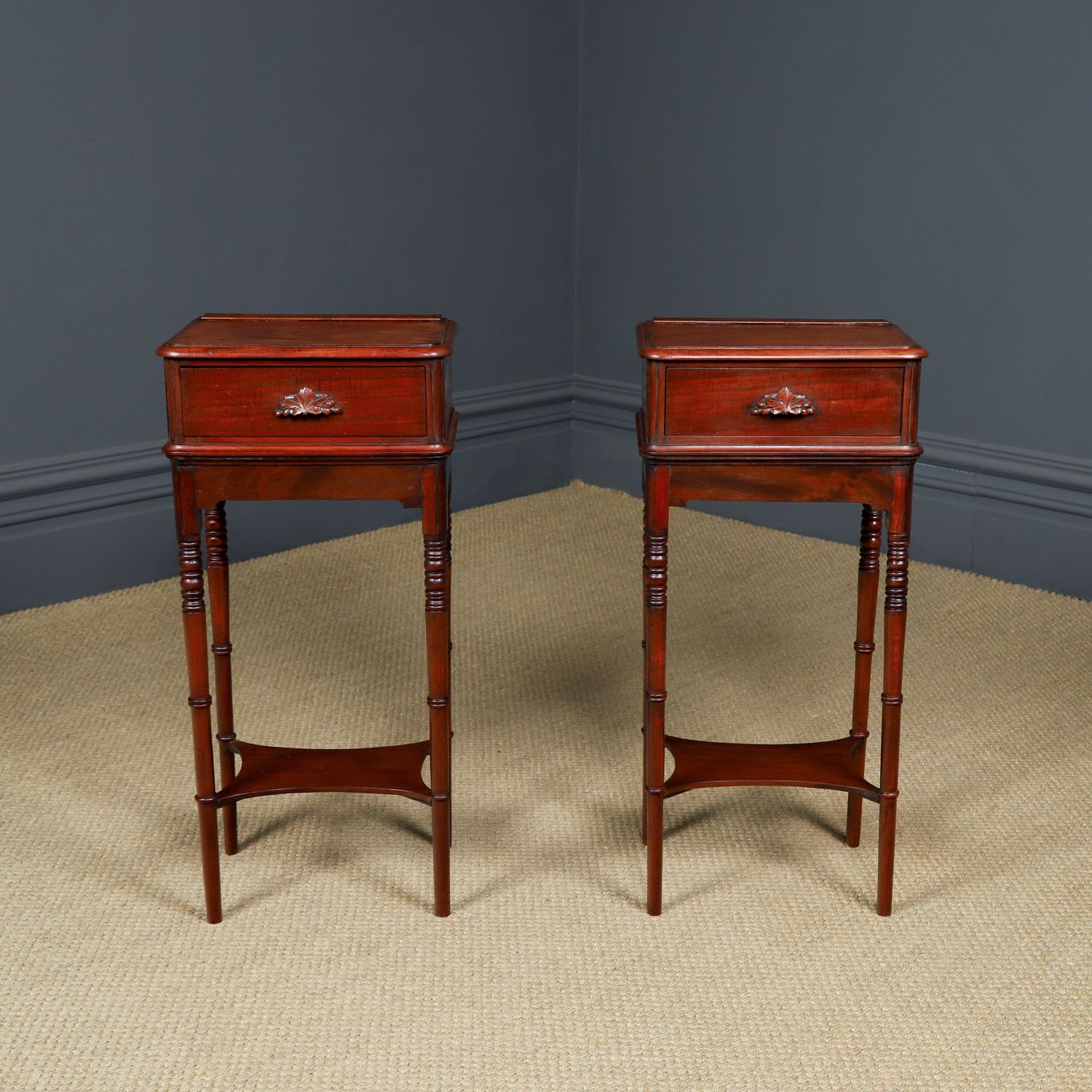 Small English Victorian Pair Of Mahogany Bedsides Tables / Nightstands / Chests / Cabinets (Circa 1840) photo 1995.0