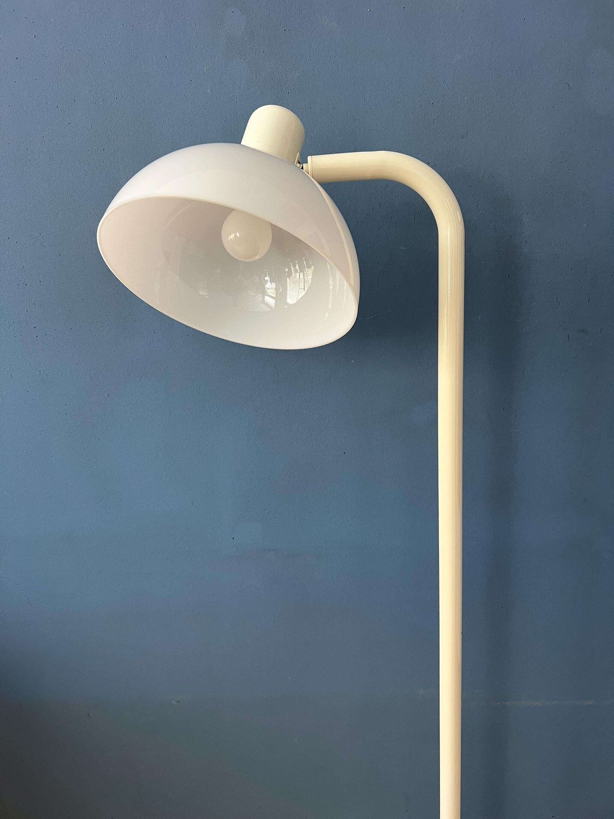 White Metal Vintage Floor Lamp With Acrylic Shade photo buy