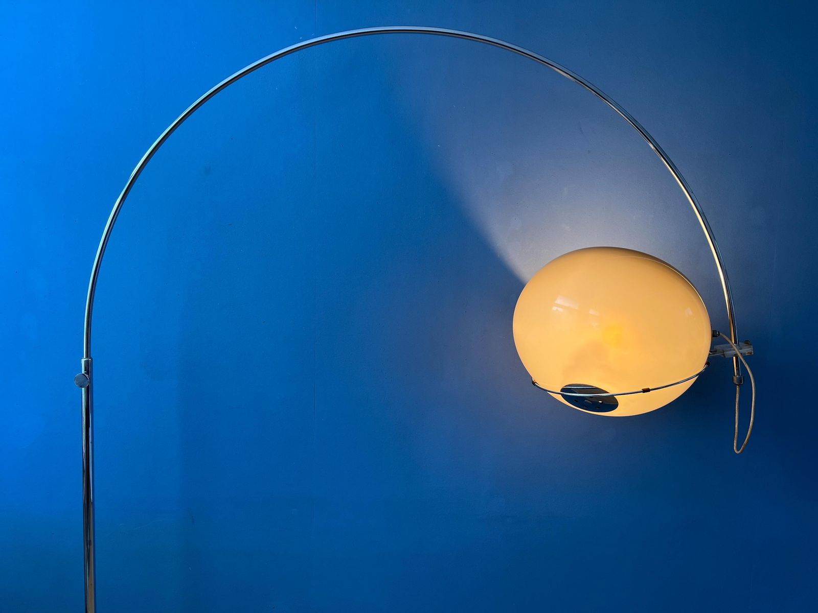 Mid Century Space Age Mushroom Arc Vloerlamp Van Gepo photo for sale