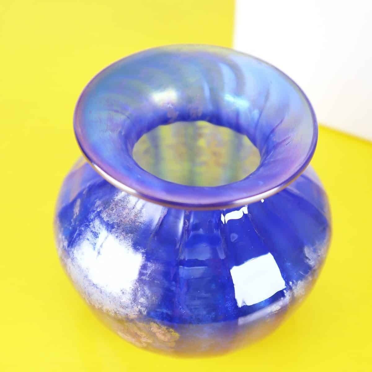 Iridescent Glass Vase By Master Glassmaker Paolo Rossi photo furniture
