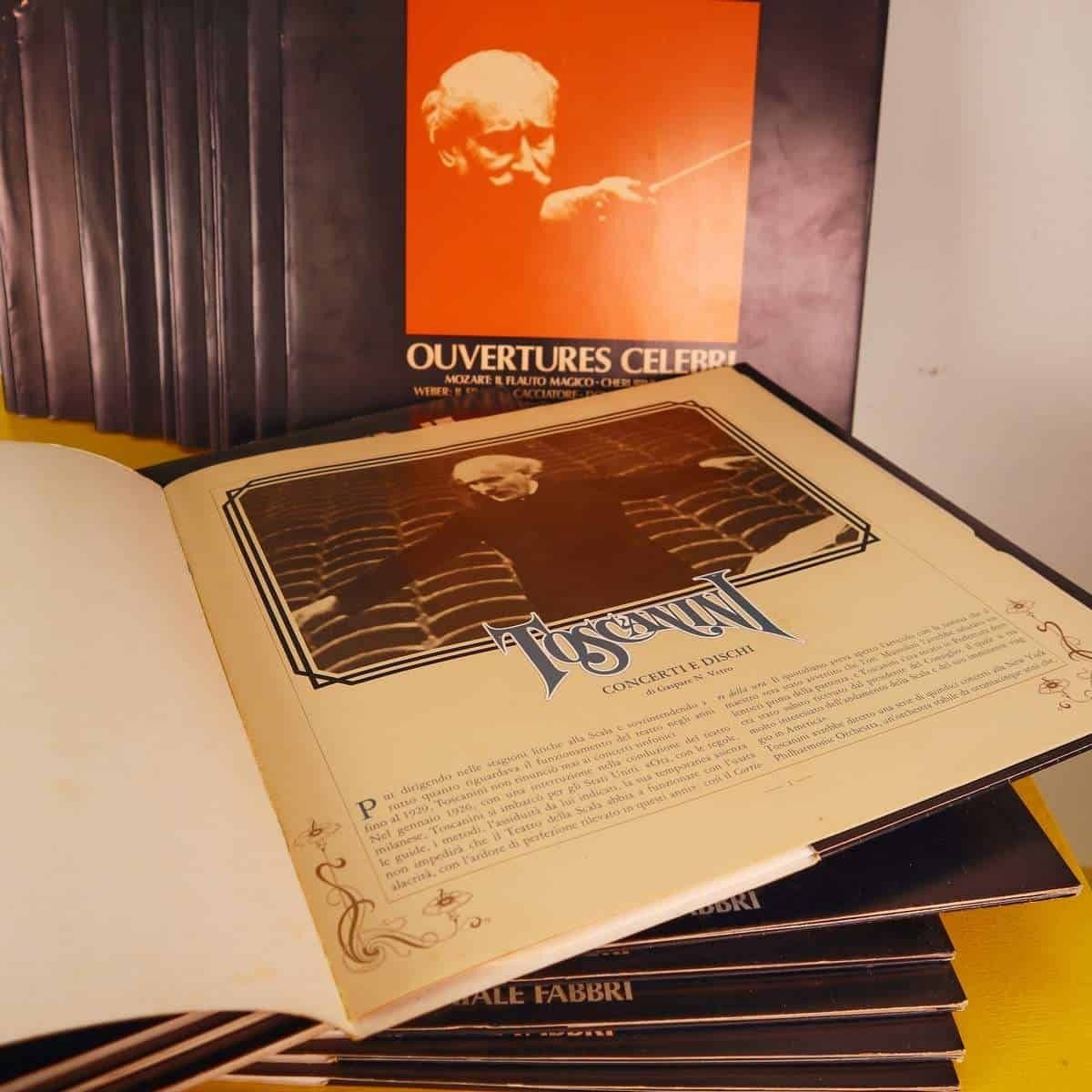Collection Of 30 Tuscan Lps By The Fabbri Publishing Group – Vinyl Lp 33 photo furniture