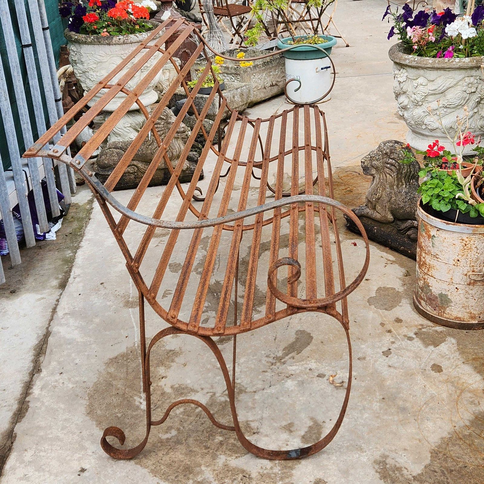 photo furniture 19thc Slatwork Metal Garden Bench