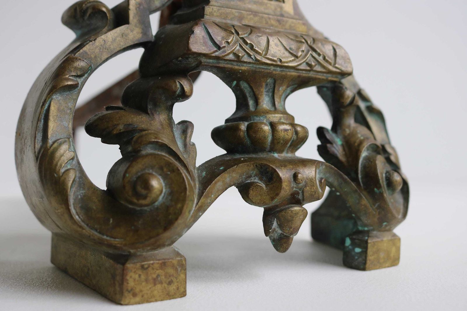 Antique French Brass Fireplace Andirons Ornate Baroque Style Fireplace Decor Firedogs Late 19th To Early 20th Century Ca. 1880–1920 photo vinterior
