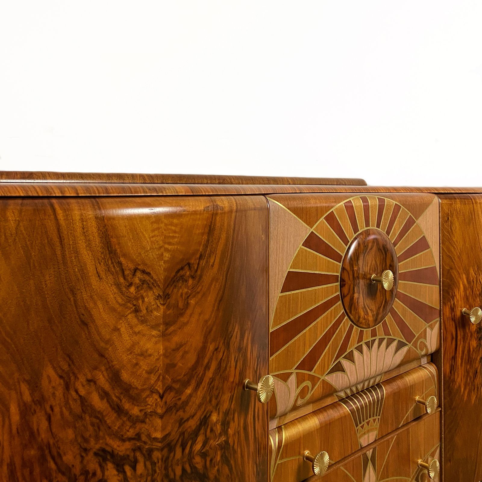 Furniture Art Deco Beautility Cocktail Cabinet With Gold Lotus Flower Marquetry Style Design photo