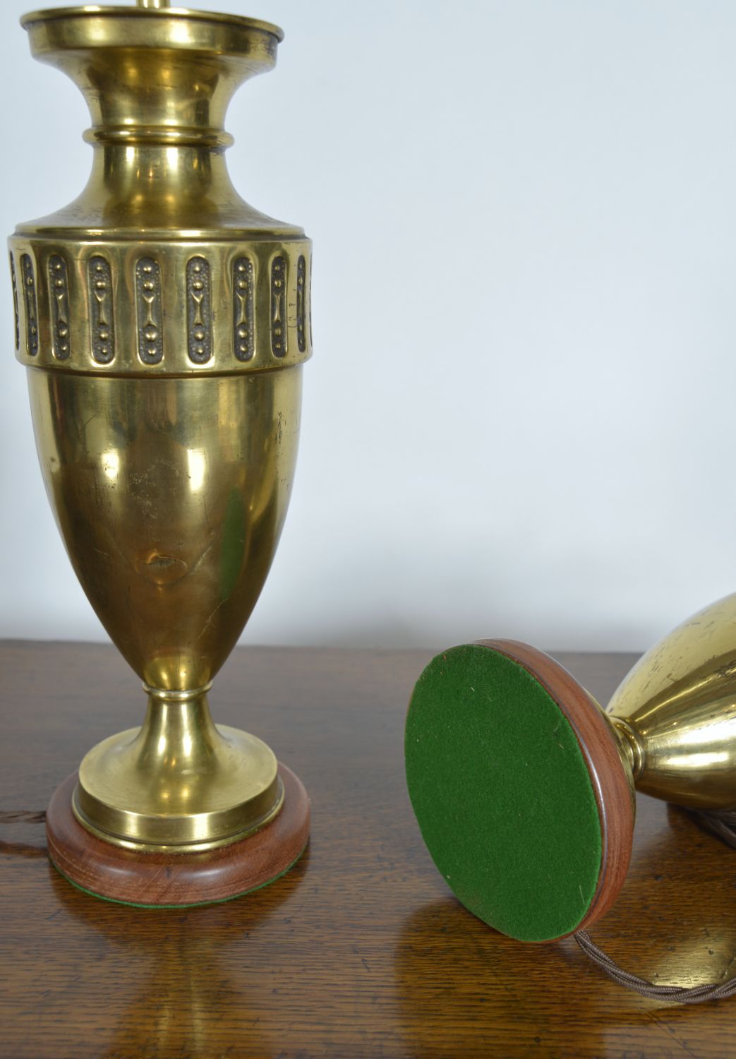 Pair Early 20th Century French Art Nouveau Style Brass Urn Table Lamps 1910 photo vinterior