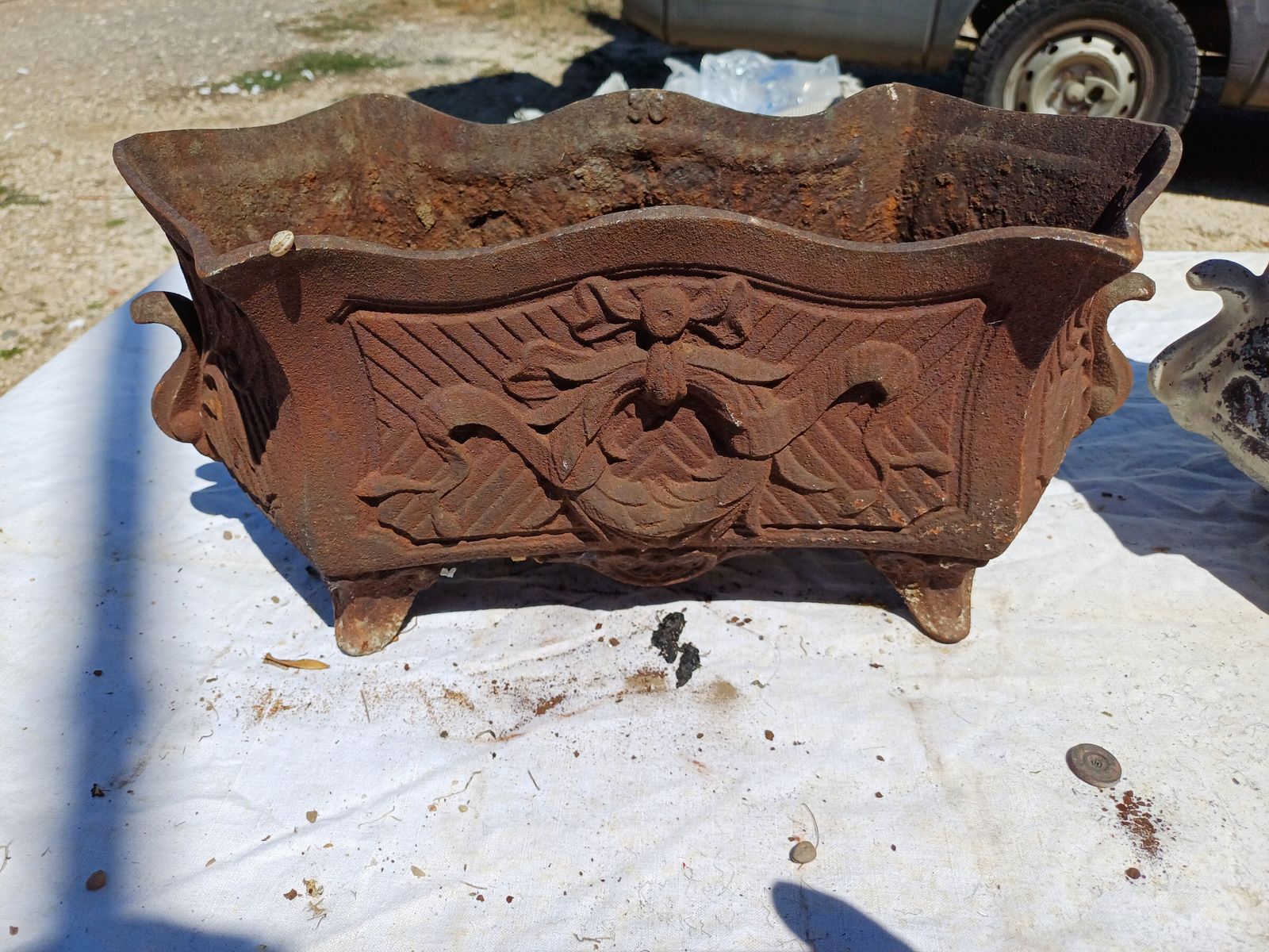Pair Of 1900 Cast Iron Planters From Charleville Mézières In Rocaille Style photo for sale