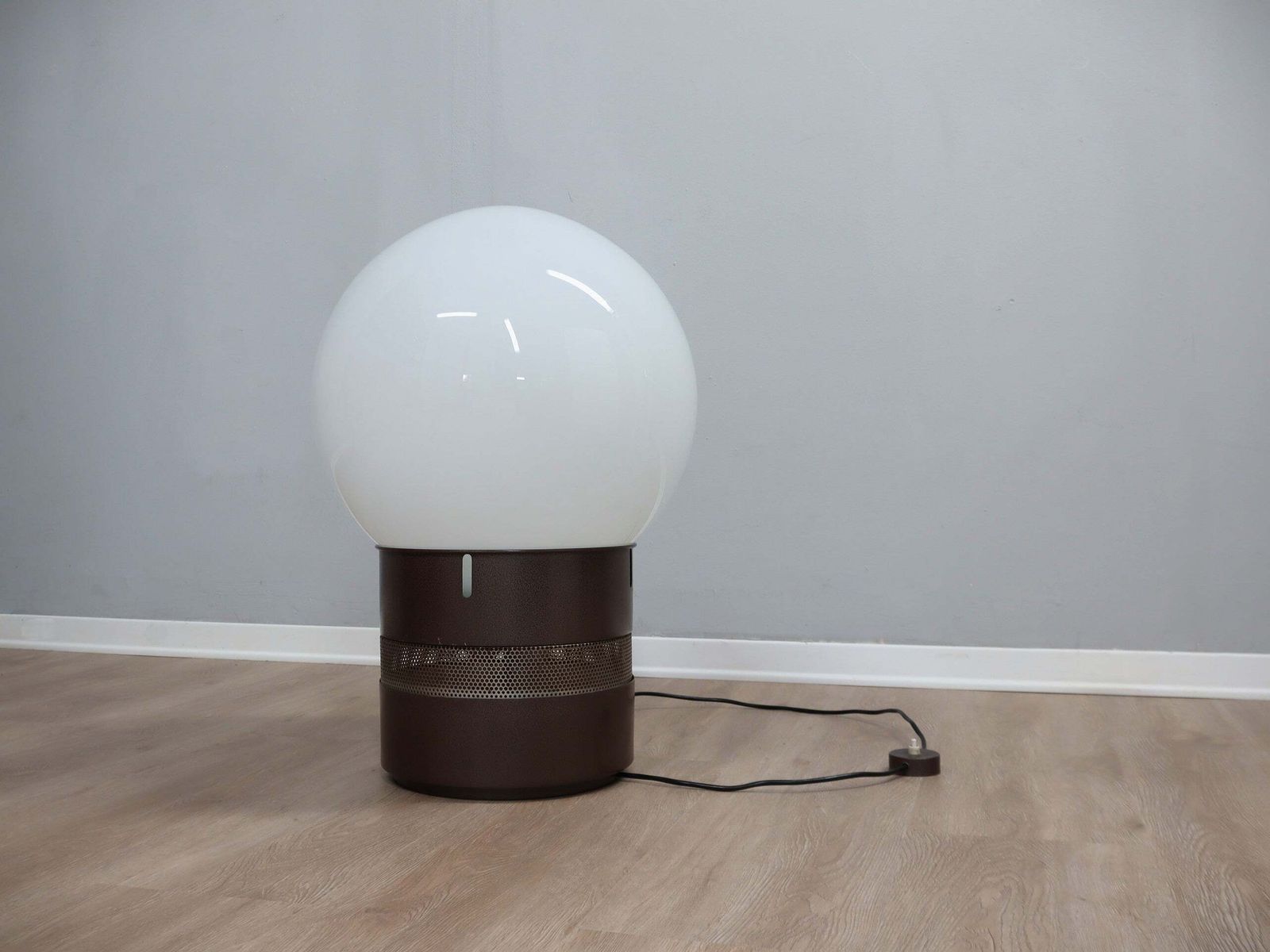 Gae Aulenti "Mezzo Oracle" Lamp For Artemide 1960s photo Lighting