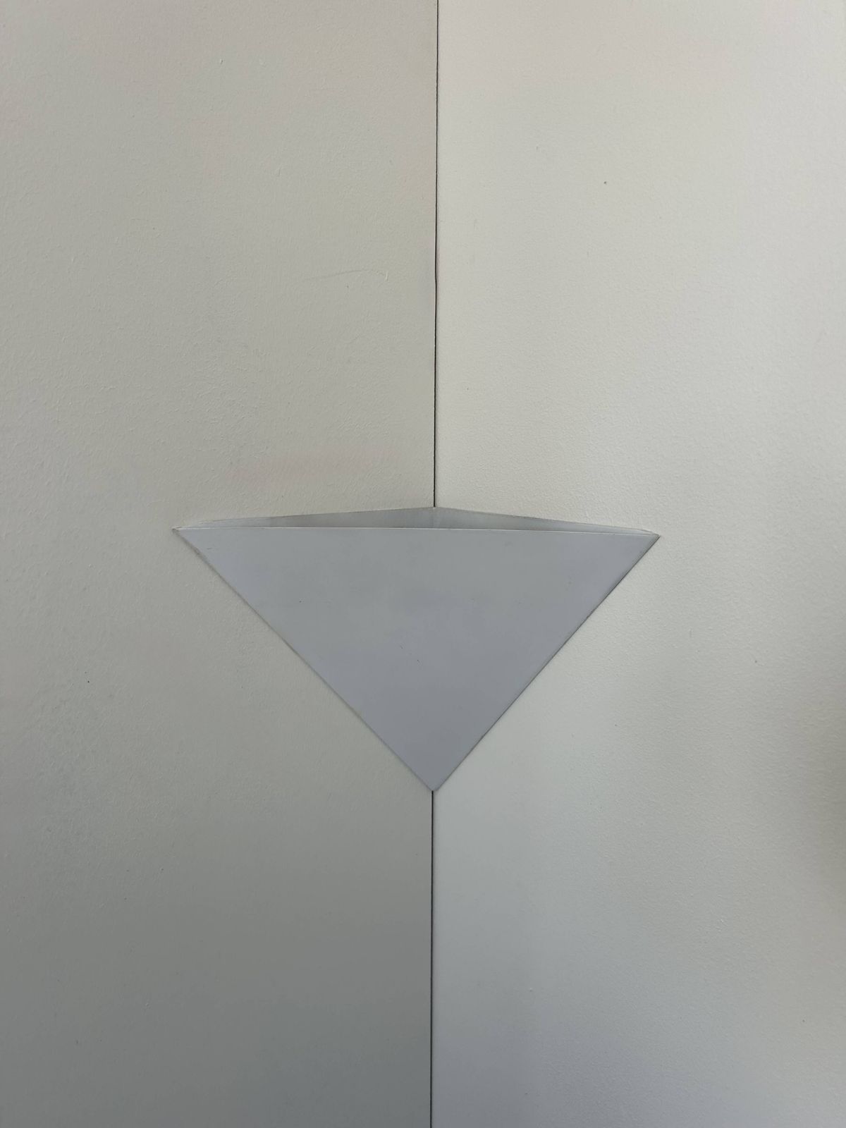 Vintage Corner Wall Light In White Lacquered Metal, France 1970 photo vinterior