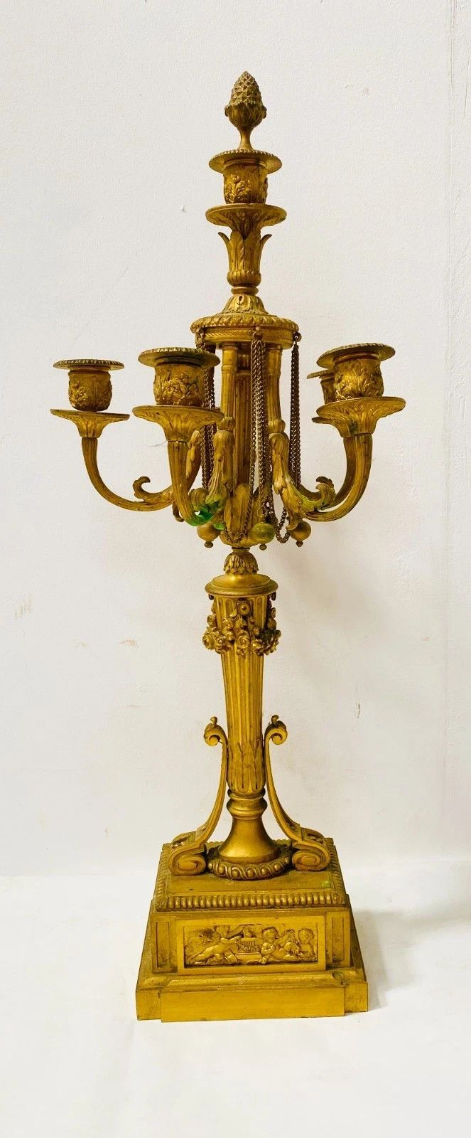 photo vinterior 19th Century Gilded And Chiseled Bronze Candle Holder