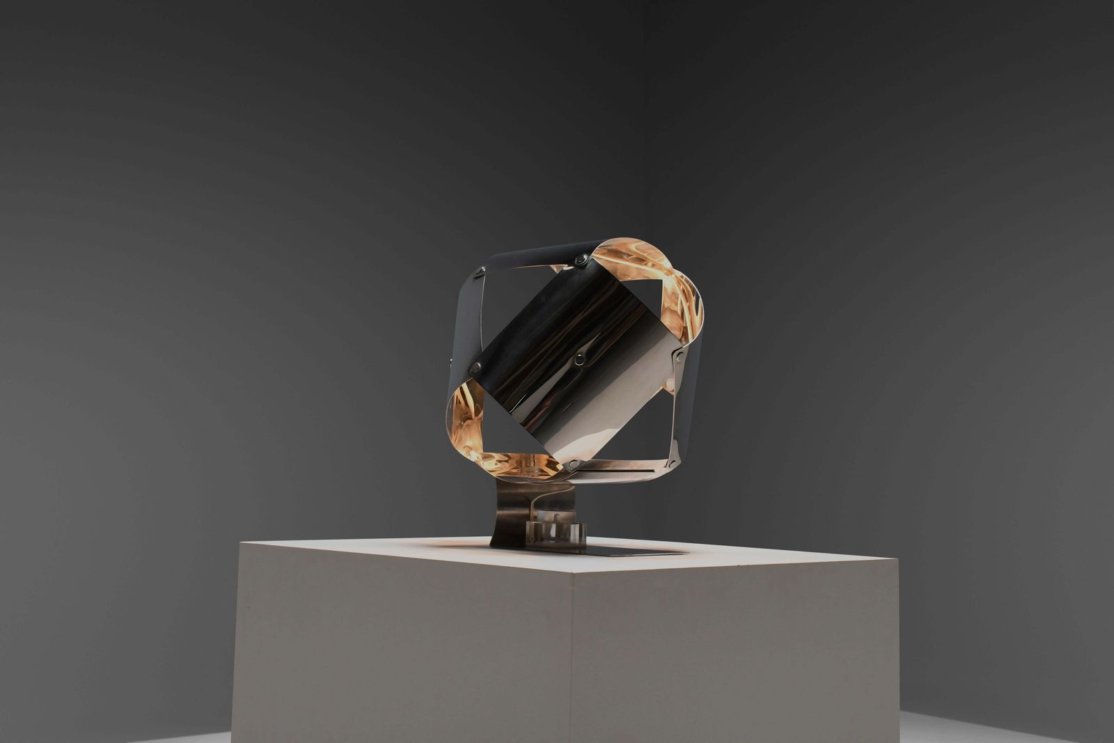 Stainless Steel Table Lamp By Edera Radici For Sagim – Italy, 1970 photo Lighting