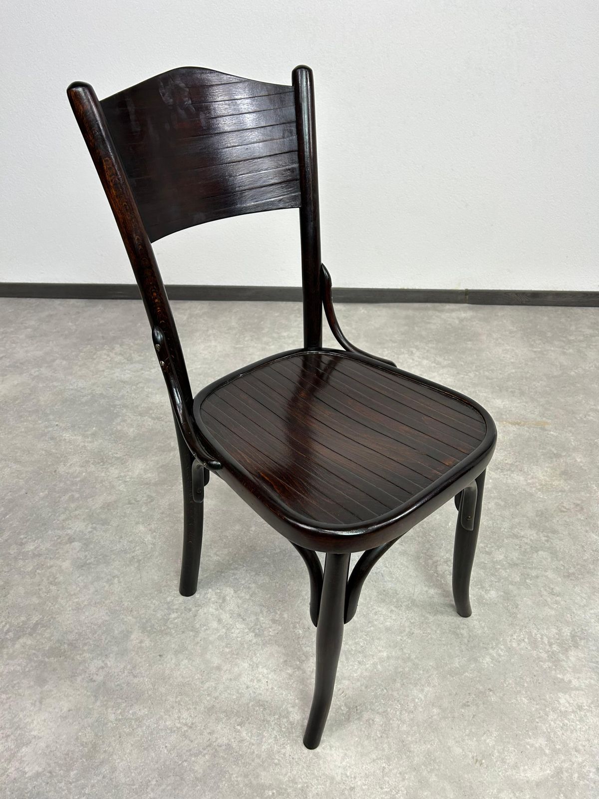 Beech Bentwood Dining Chair By Thonet Uzhhorod Czechoslovakia photo furniture