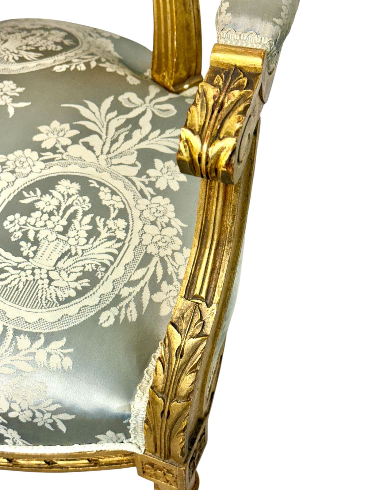 photo vintage Louis XVI Style French Carved And Gilded Sofa, 19th Century