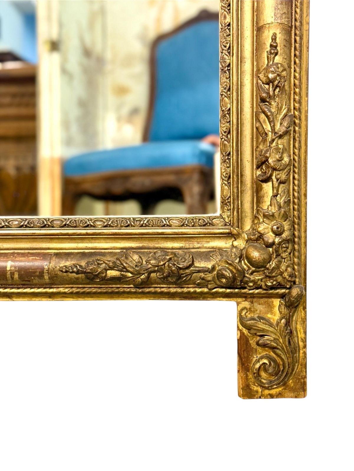 19th Century Louis XVI Giltwood Console Mirror With Carved Details photo vintage