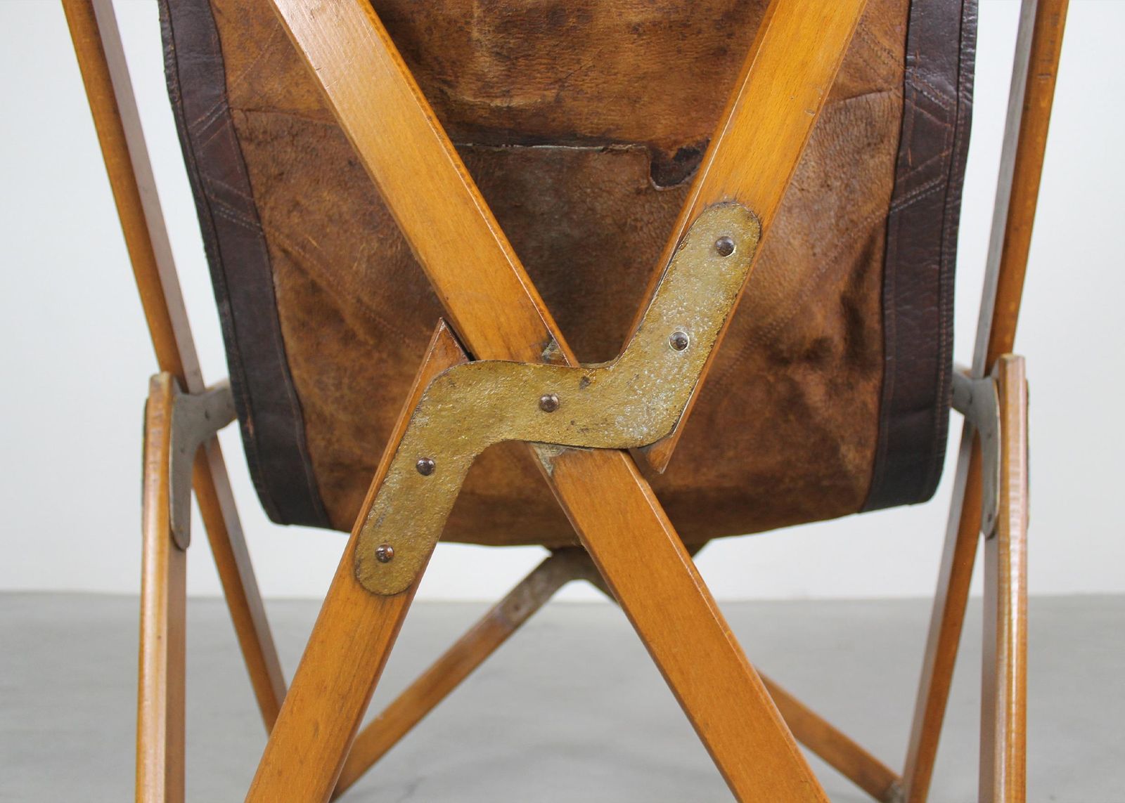 Tripolina Folding Chair In Wood And Leather By Paolo Vigano 1930s photo vinterior