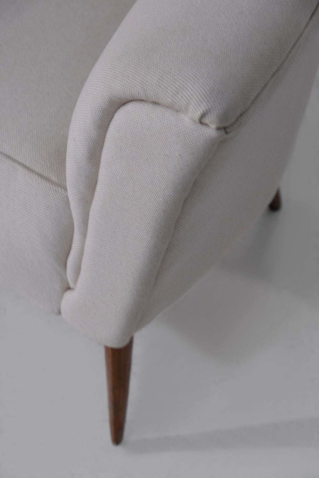 White Italian Corner Sofa In The Style Of Gio Ponti, Reupholstered photo vintage