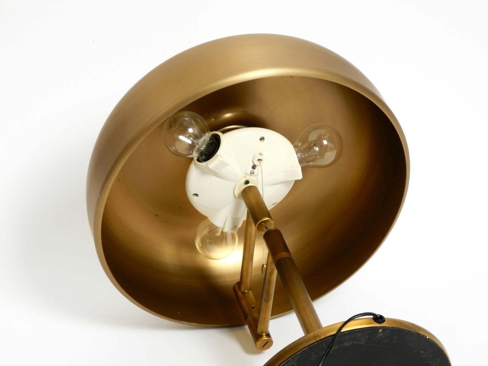 photo vinterior Extraordinary Heavy 1960s Xxl Brass Table Lamp By Staff With A Swivel Joint