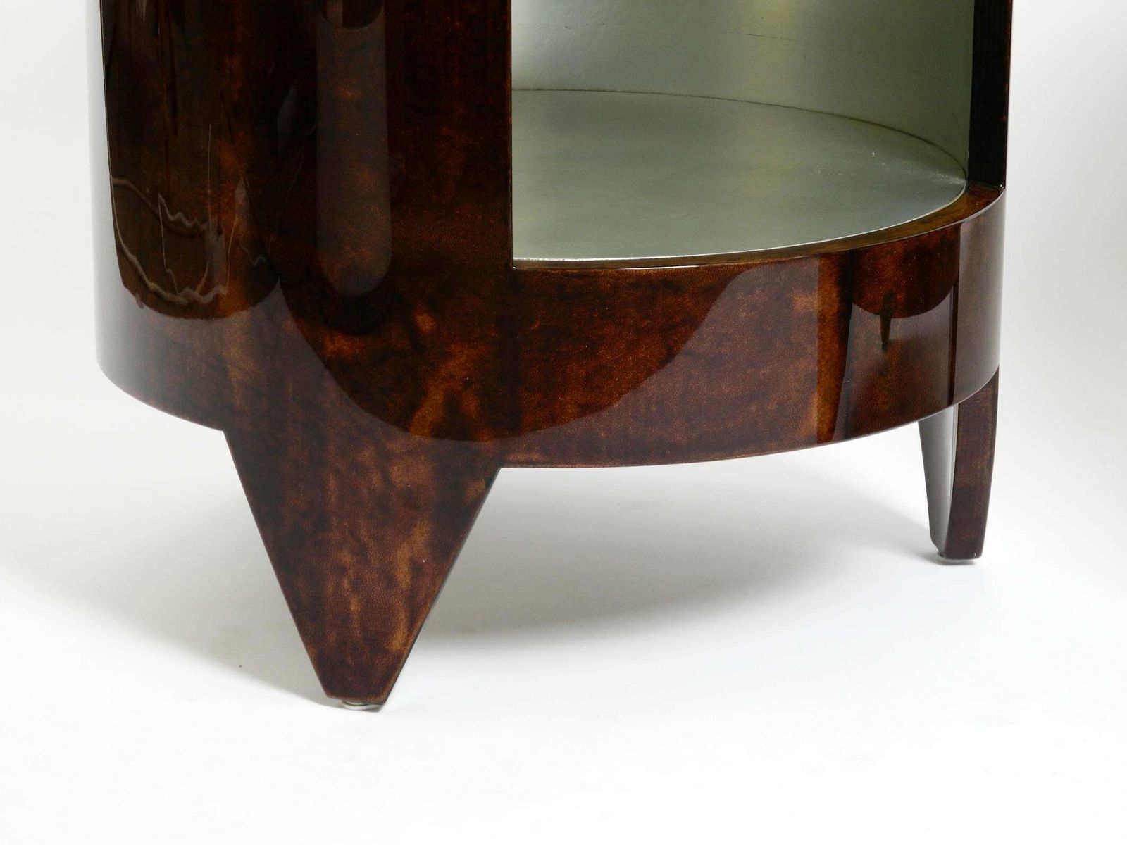 photo buy Twee Salontafels "Night&Day" Van Tura Uit De Jaren 1990, Hout Bekleed Met Geitenleer