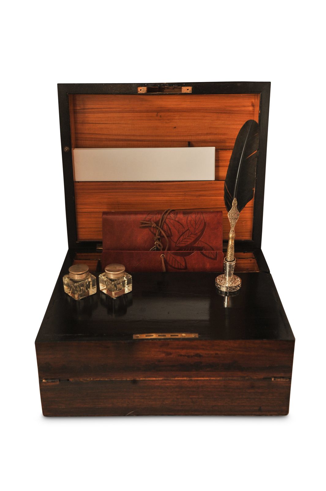 Elegant 19th Century Victorian Flame Mahogany Decorative Inlaid Fitted Writing Slope With Black Ebonised Accents & A Tooled Leather Interior photo 2830.0