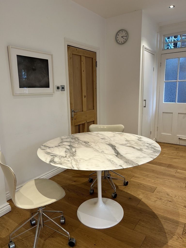 White Arabesco Marble Tulip Dining Table