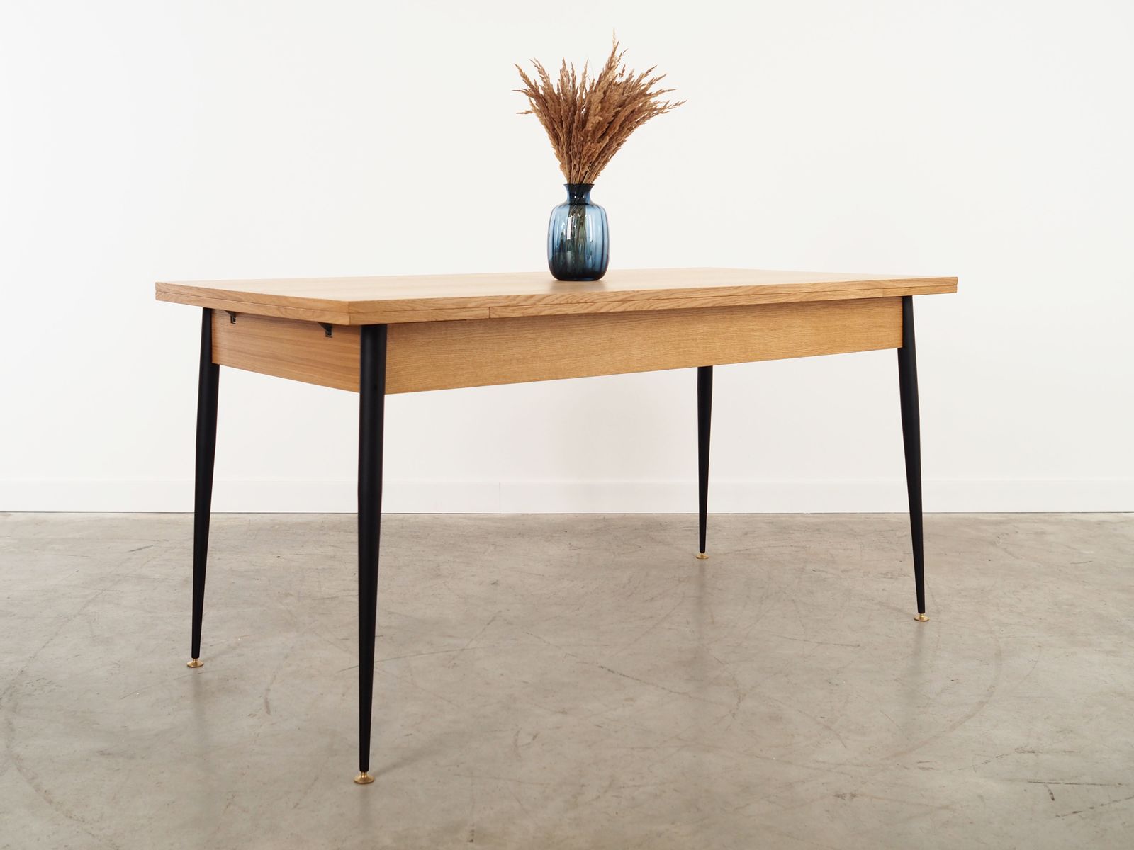 Oak Folding Table, Italian Design, 1980s, Manufacture: Italy photo for sale