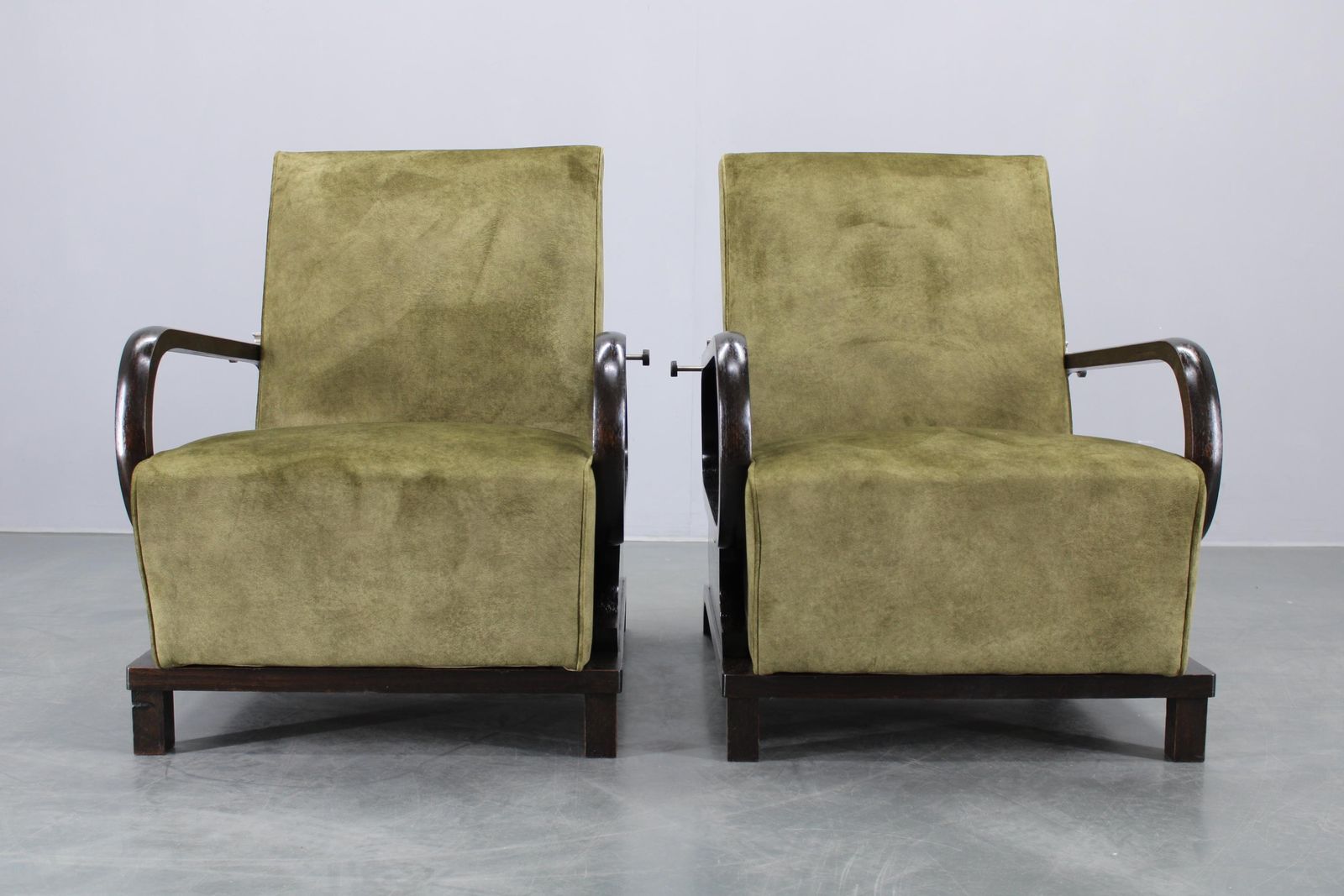 1930s Rare Restored Adjustable Art Deco Armchairs, Czechoslovakia photo vinterior