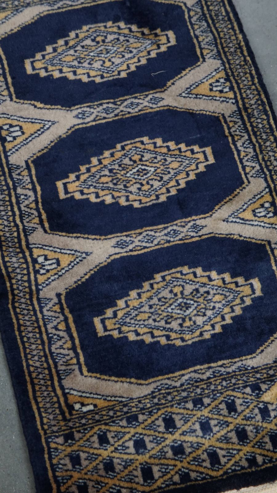 Subtiel Decoratief Vloerkleed/Loper In Blauw  En Beigetinten – 67 X 30 Cm photo furniture