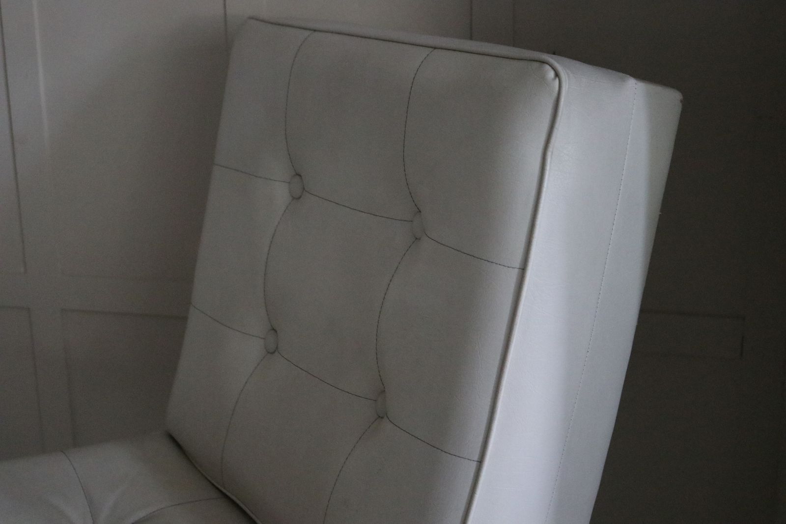 photo furniture Mid Century Lounge Chair, Mid 20th Century