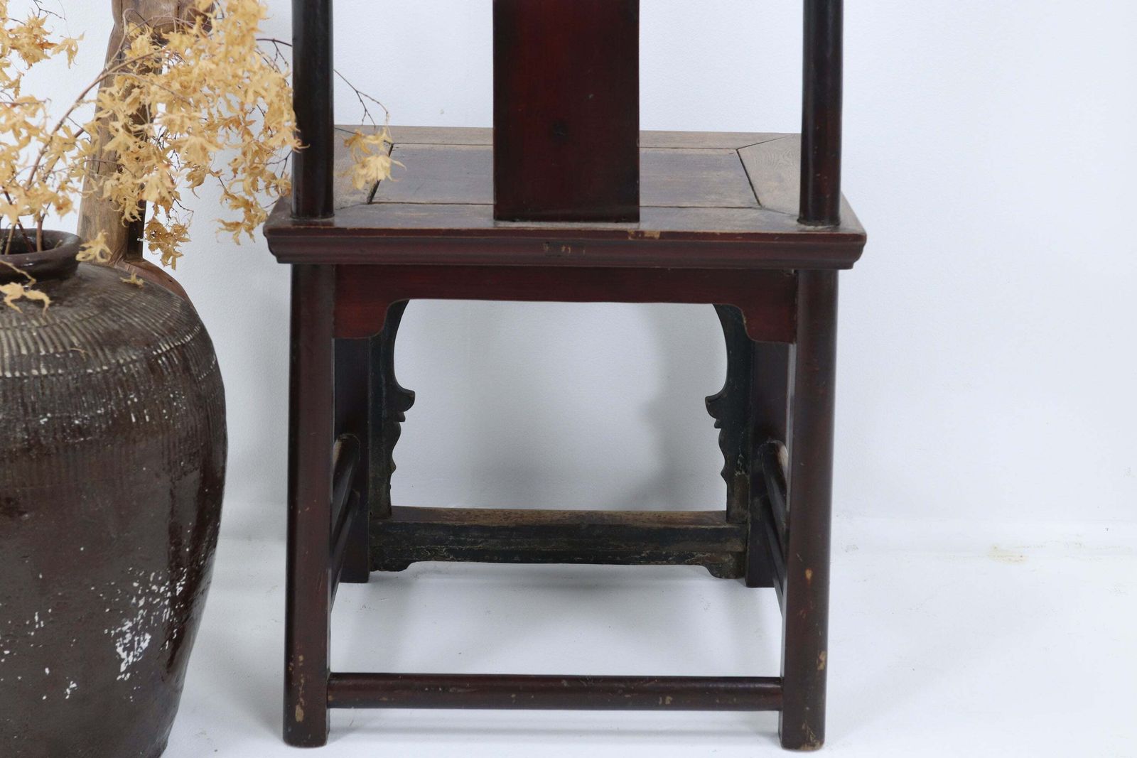 715.0 Mid 19th Century Chinese Elm 'Yoke Style' Chair photo
