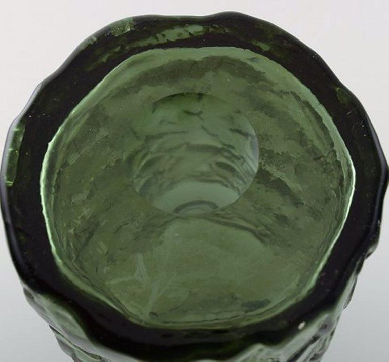 Finnish Glass Artist, Vase In Green Mouth Blown Art Glass, 1970s photo vinterior