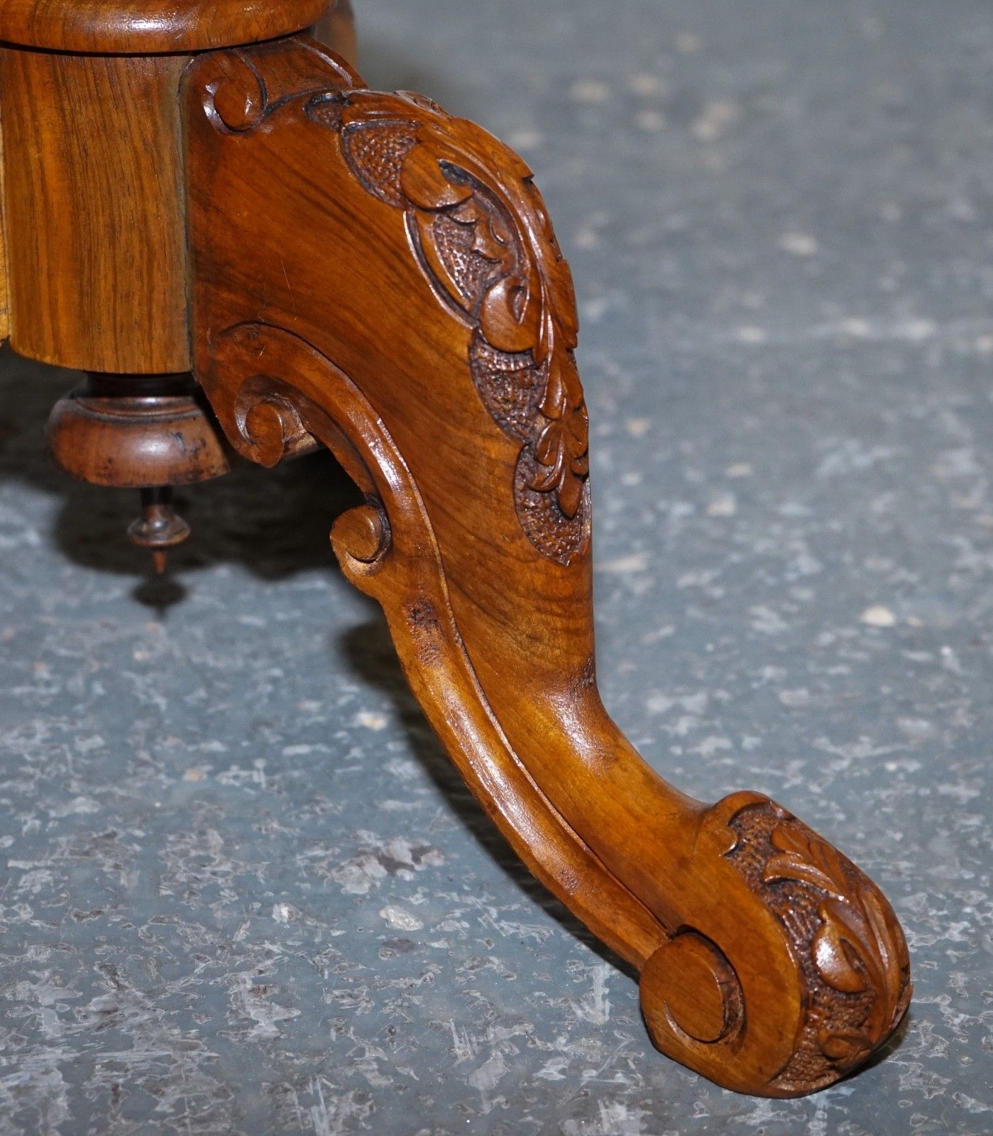 Antique Marquetry Burr Walnut Pedestal Side End Table With Carved & Turned Base photo buy
