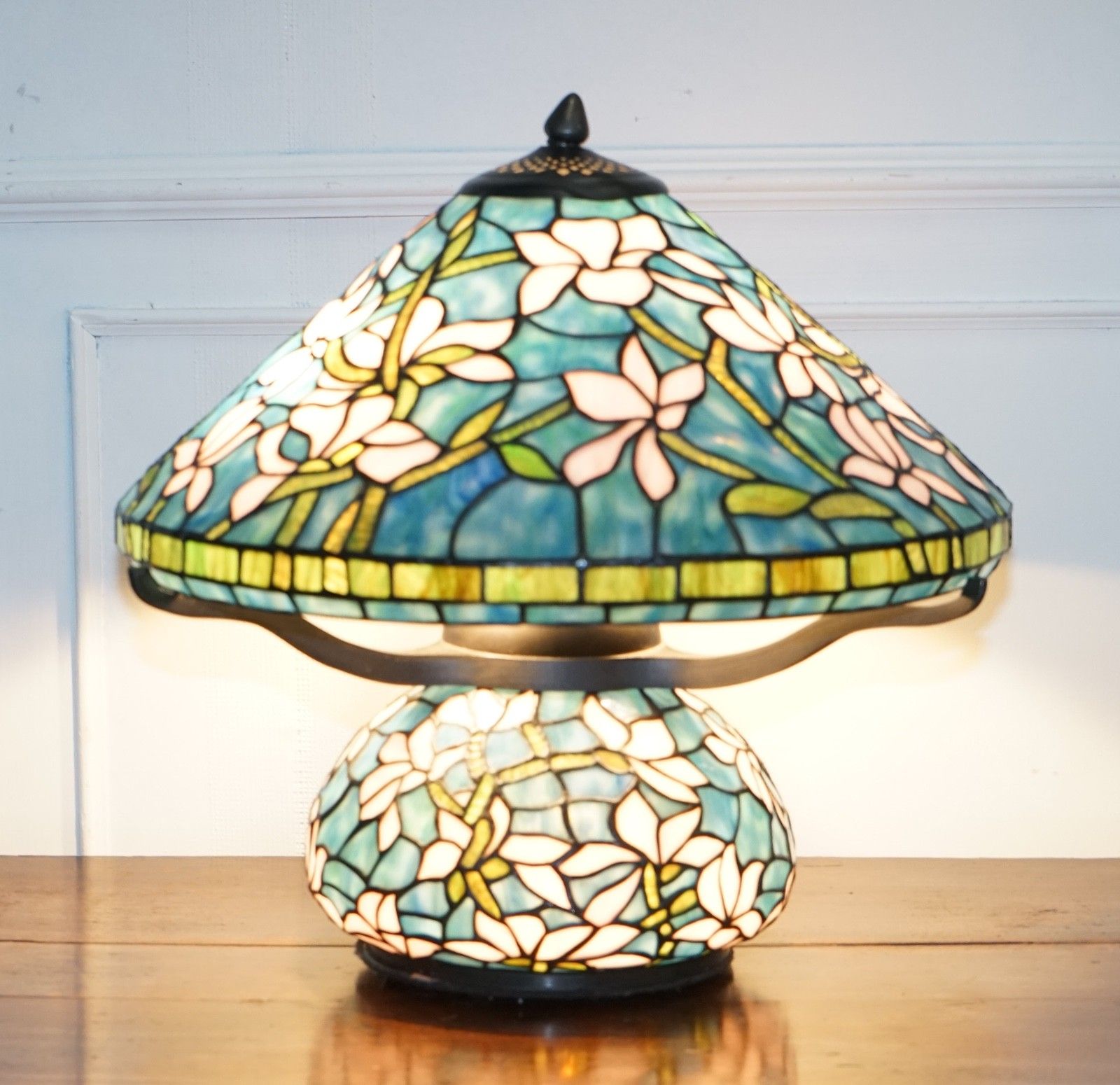 Tiffany Style Stained Glass Art Nouveau Floral Design With Illuminated Base Lamp photo for sale