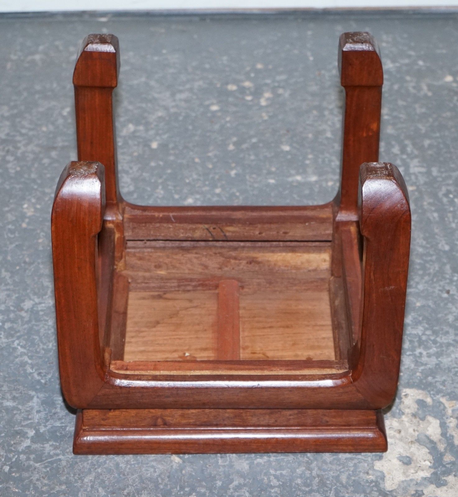 photo furniture Vintage Oriental Chinese Teak Side Table Plant Stand Made In Hong Kong
