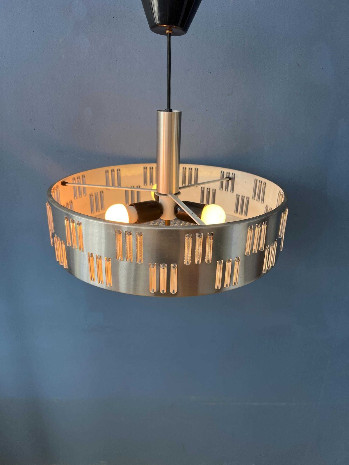 Mid Century Ufo Hanglamp Met Kristalglas photo for sale