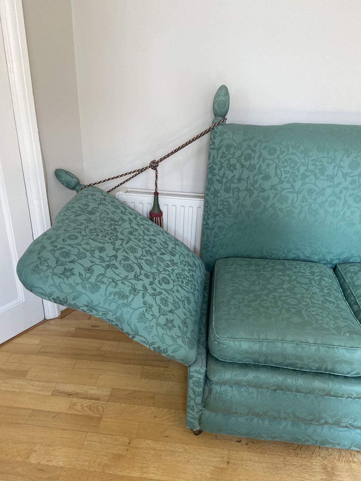Victorian Knole Sofa Reupholstered Traditionally In Floral Damask (Horsehair Stuffing) photo Furniture