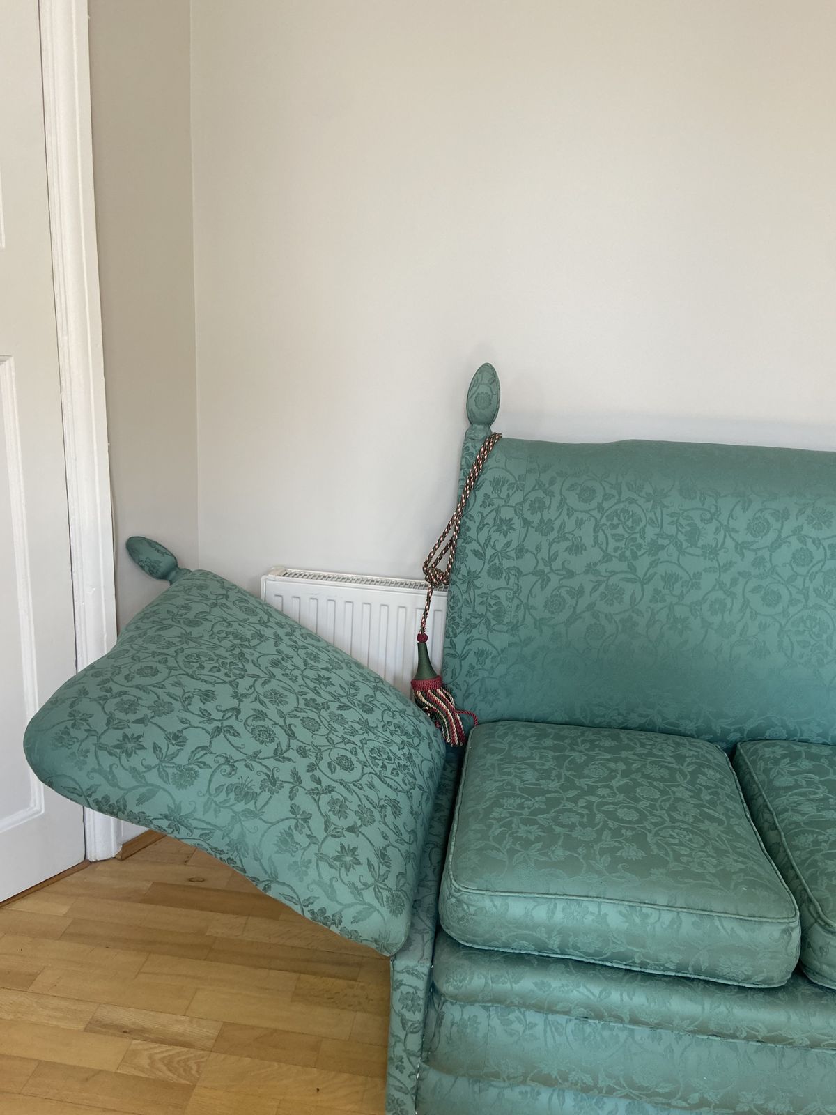 Victorian Knole Sofa Reupholstered Traditionally In Floral Damask (Horsehair Stuffing) photo vinterior