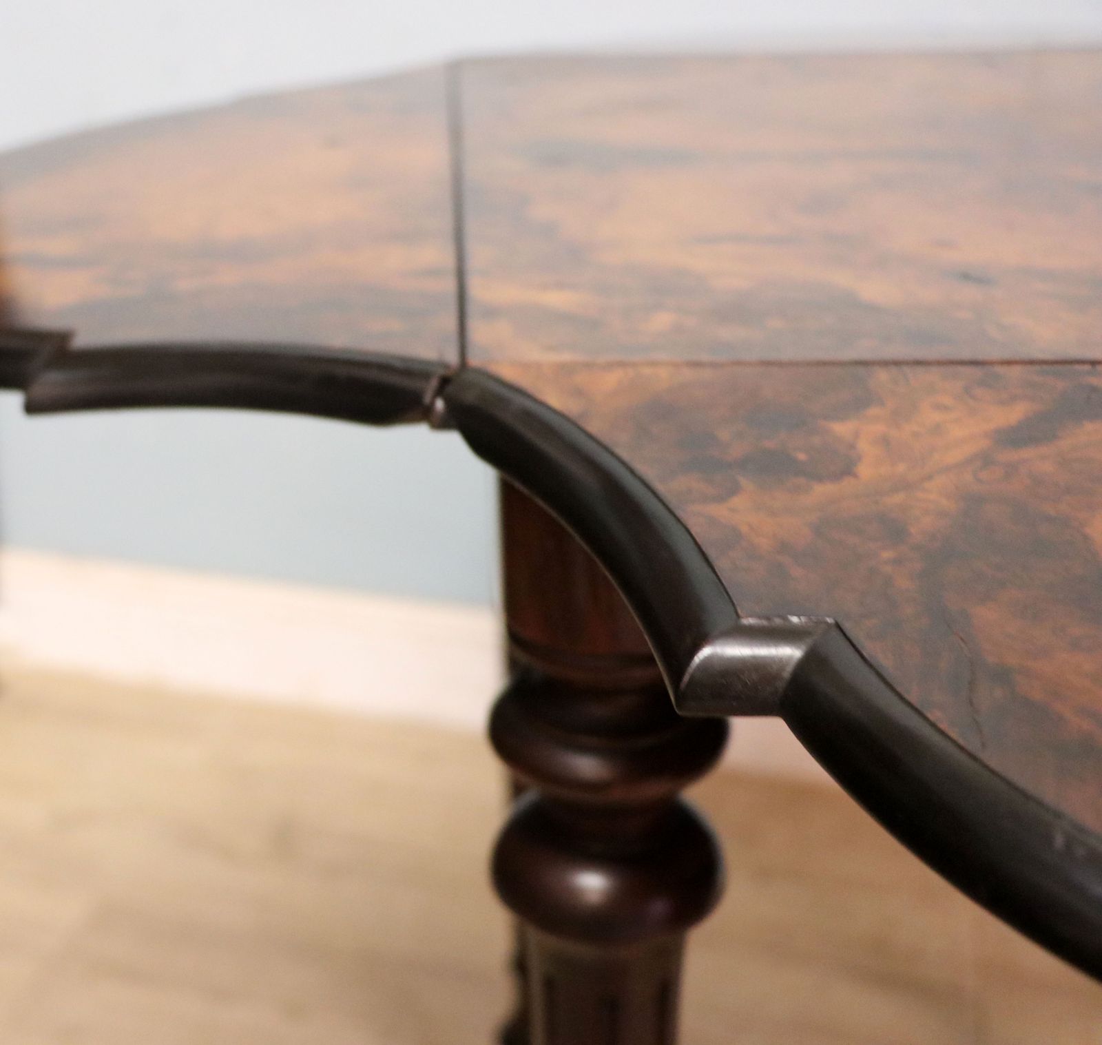 Victorian Style! A Lovely Late 19th Century Walnut Occasional Table. photo 295.0